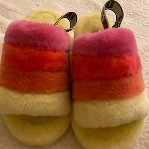 UGG Fluff Yeah! Slide Sheepskn Pride US Limited Ed
